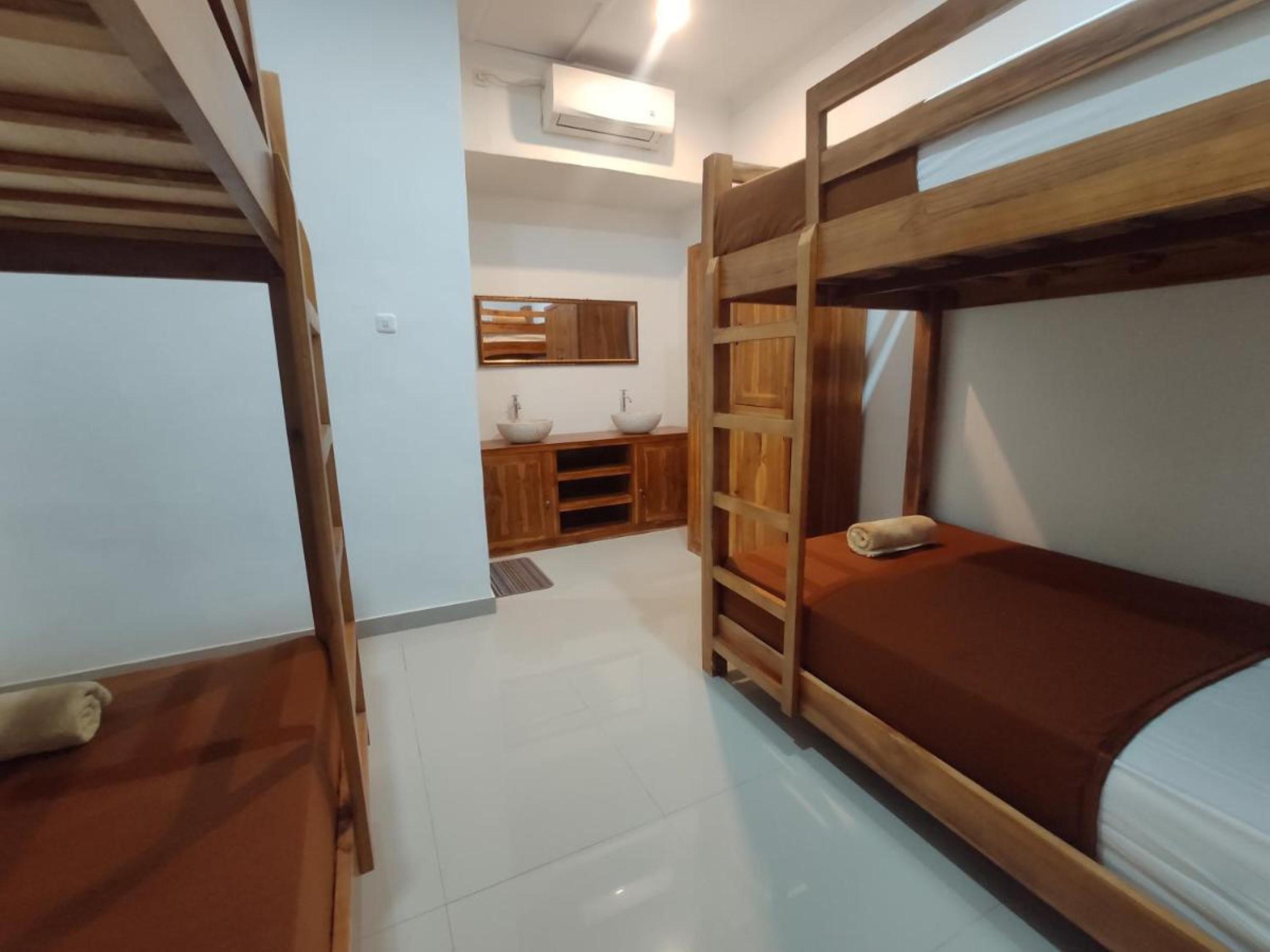 Gedhong Hostel Batununggul Экстерьер фото
