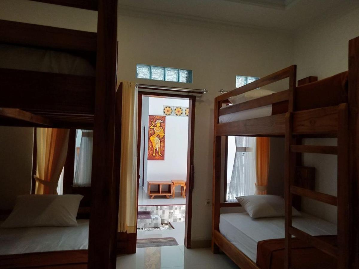 Gedhong Hostel Batununggul Экстерьер фото