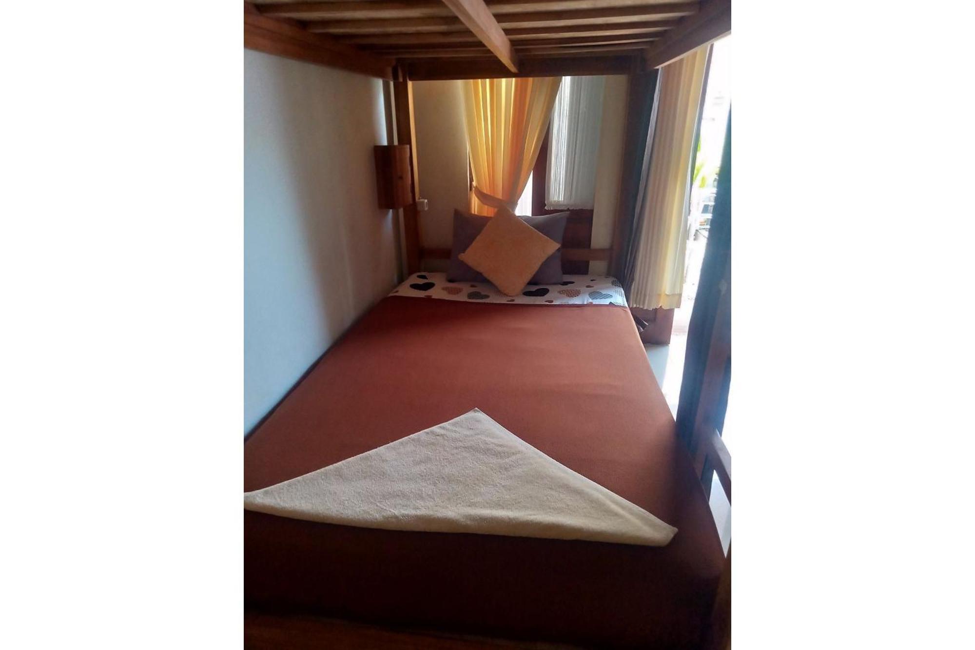 Gedhong Hostel Batununggul Экстерьер фото
