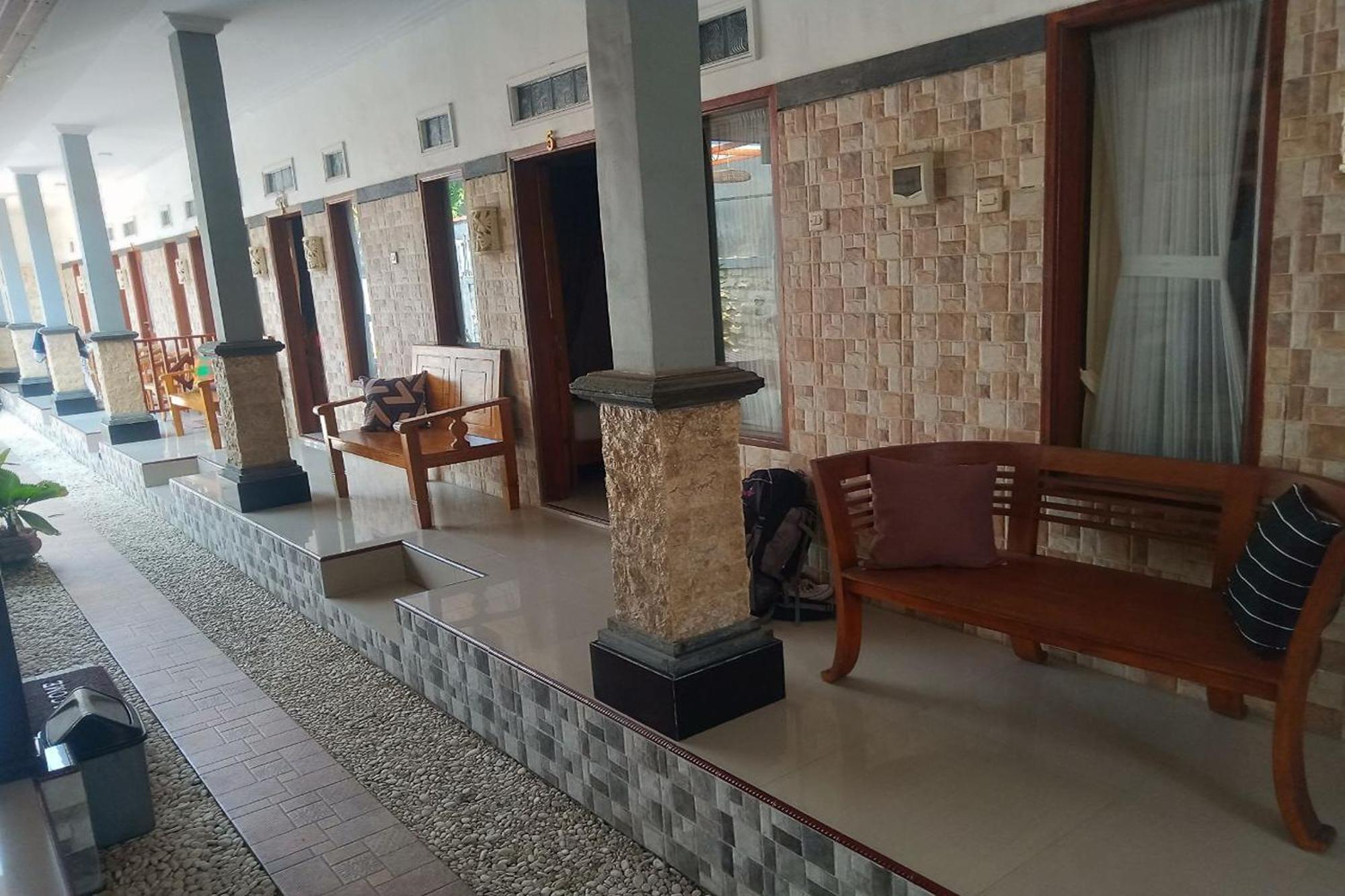 Gedhong Hostel Batununggul Экстерьер фото